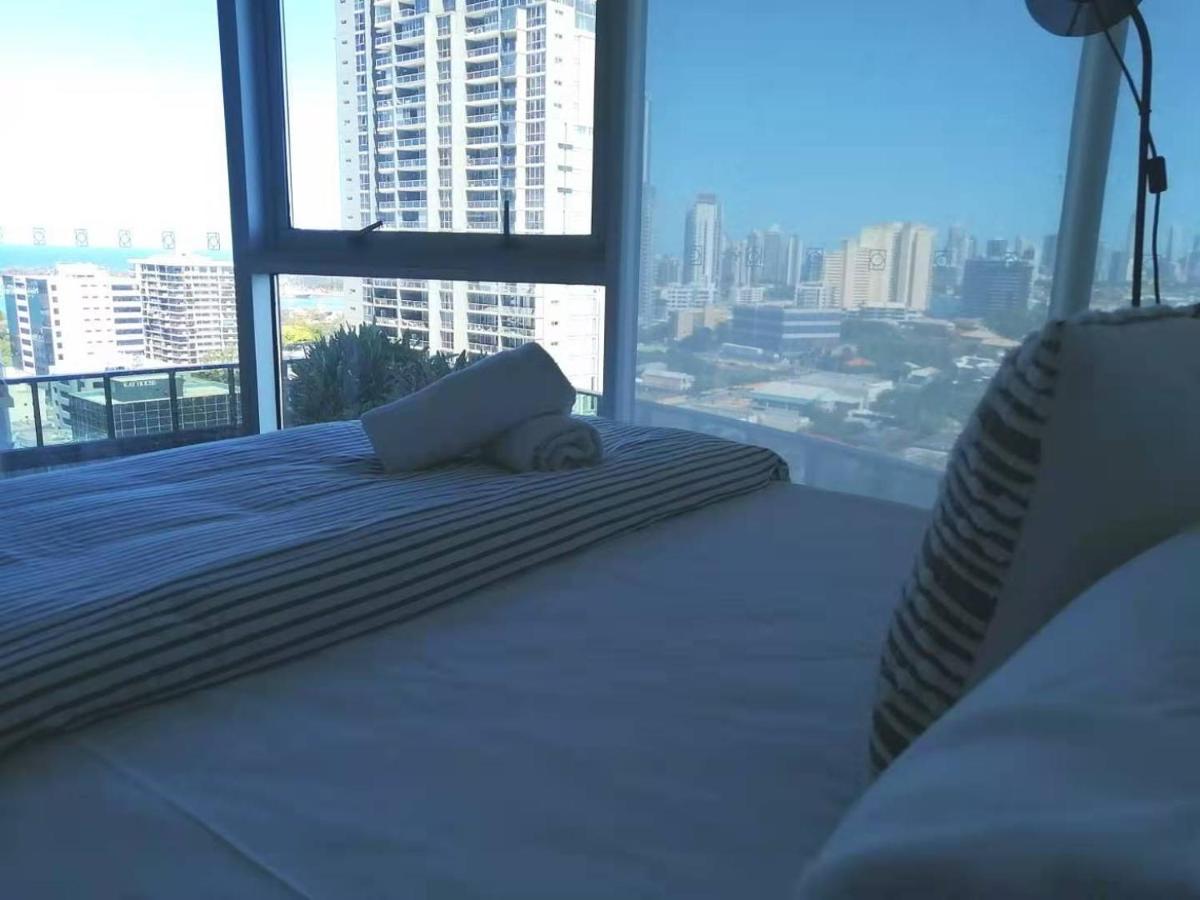 Three-Bedroom Apartment With Amazing View Near Surfers Paradise Gold Coast Zewnętrze zdjęcie