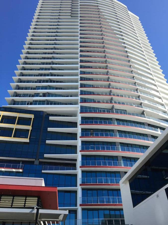 Three-Bedroom Apartment With Amazing View Near Surfers Paradise Gold Coast Zewnętrze zdjęcie