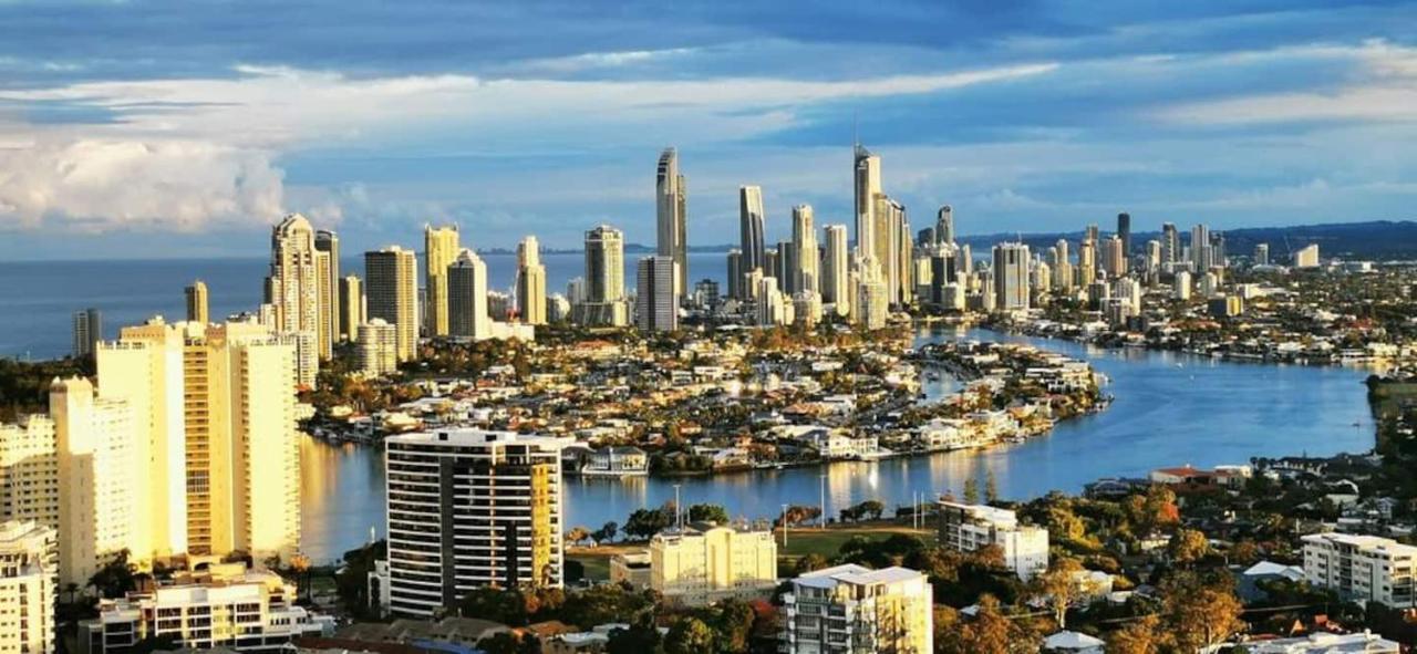 Three-Bedroom Apartment With Amazing View Near Surfers Paradise Gold Coast Zewnętrze zdjęcie